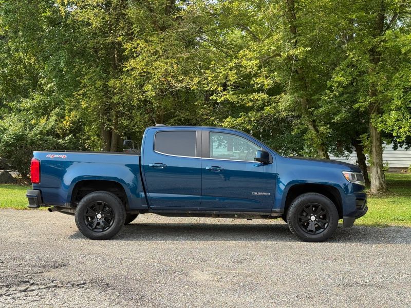 2019 Chevrolet Colorado LT - Photo 9