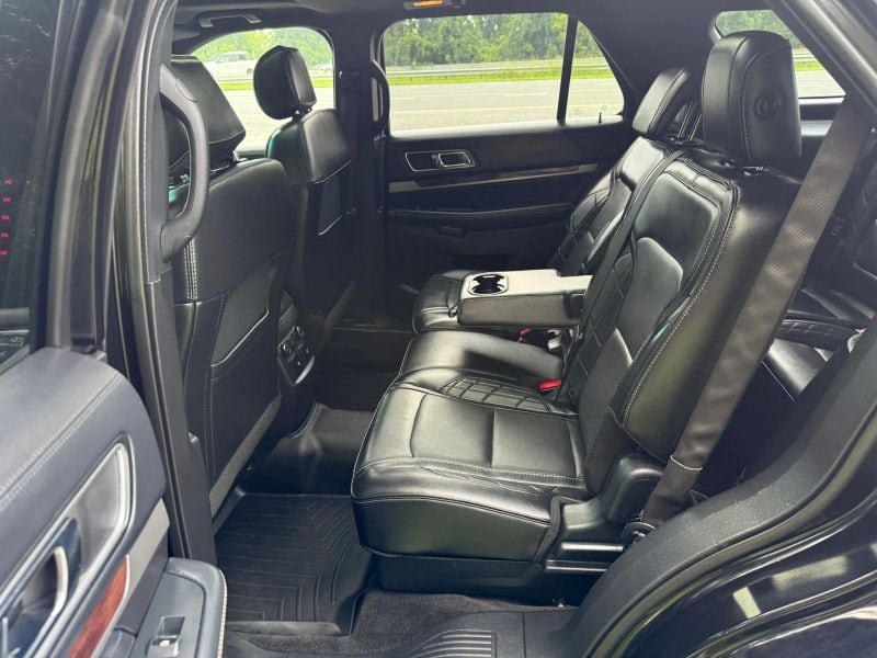 2017 Ford Explorer Platinum - Photo 22