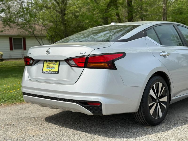 2022 Nissan Altima SV - Photo 24