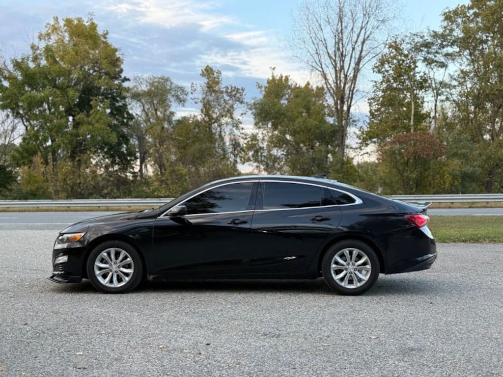 Used 2020 Chevrolet Malibu LT Sedan 4D Sedan