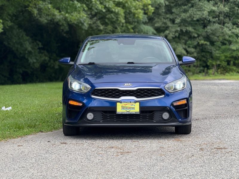 2019 Kia Forte LXS photo 2