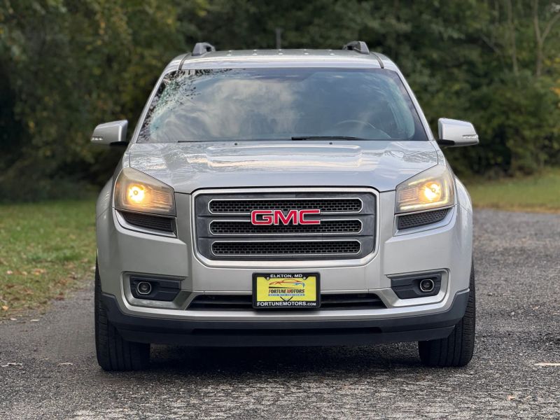 2015 Gmc Acadia SLT photo 2