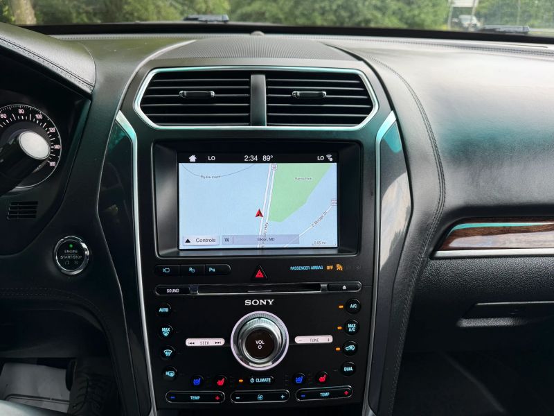 2017 Ford Explorer Platinum - Photo 16