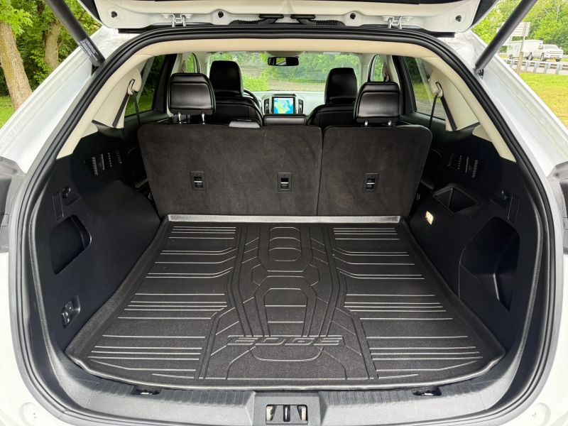 2021 Ford Edge SEL - Photo 23