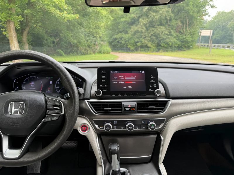 2020 Honda Accord LX - Photo 13