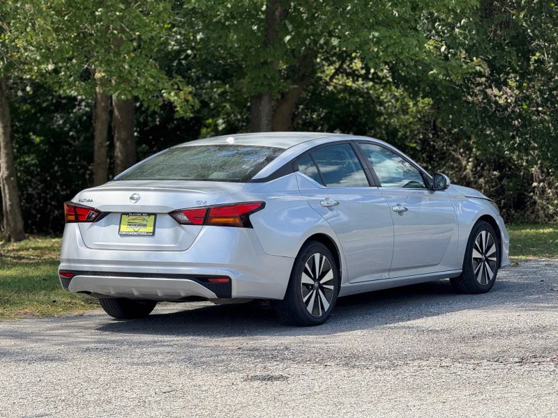 2022 Nissan Altima 2.5 SV photo 3