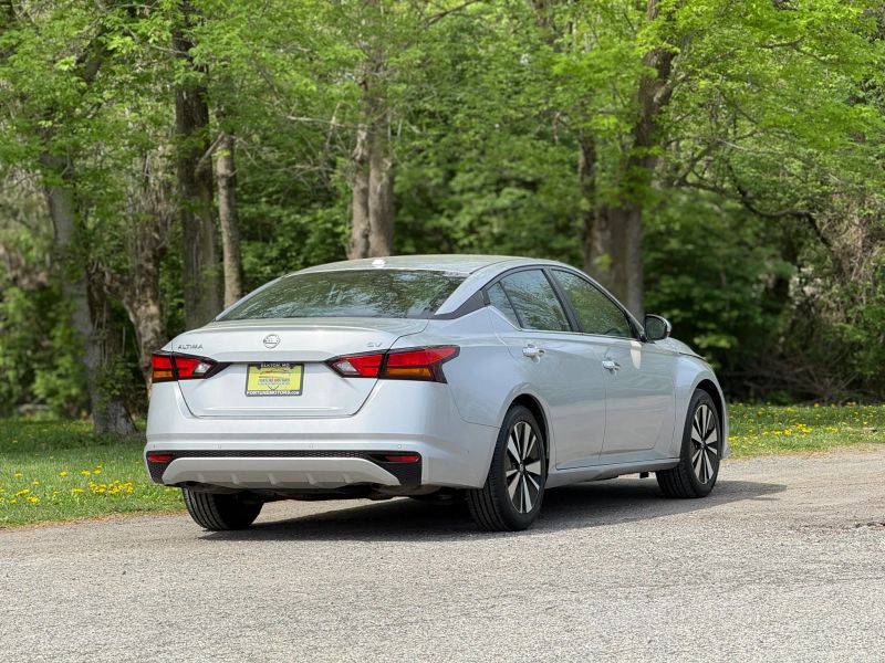 2022 Nissan Altima SV - Photo 6