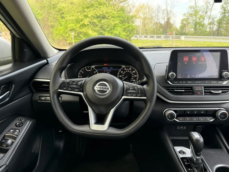 2022 Nissan Altima SV - Photo 12