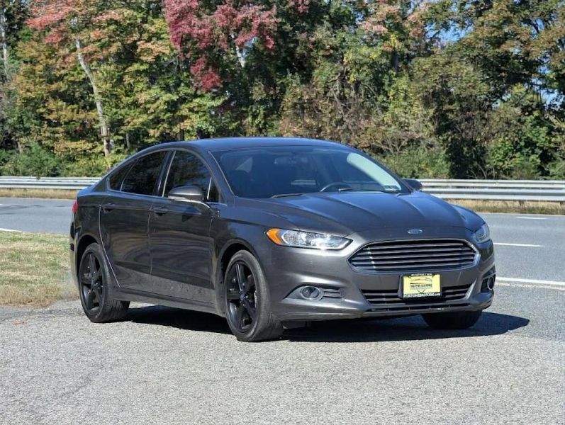 Used 2016 Ford Fusion SE Sedan 4D Sedan