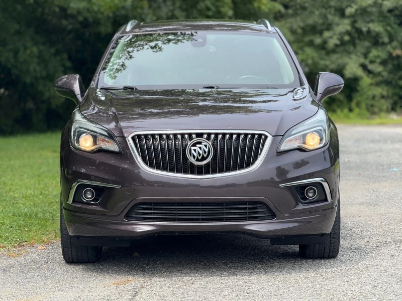 2018 Buick Envision Premium photo 2