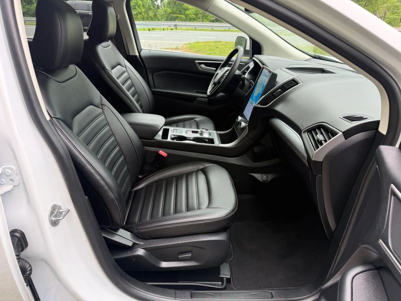 2021 Ford Edge SEL - Photo 18