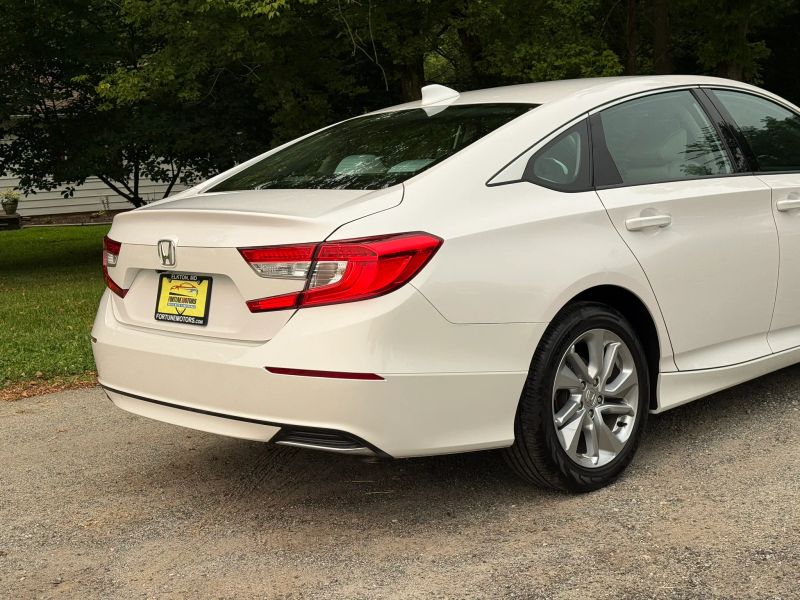 2020 Honda Accord LX - Photo 24