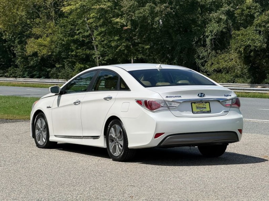 Used 2013 Hyundai Sonata Hybrid Limited Sedan 4D Sedan