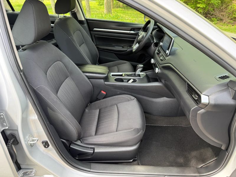 2022 Nissan Altima SV - Photo 18