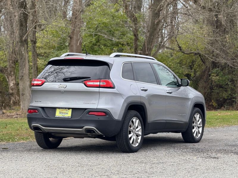 2015 Jeep Cherokee Limited photo 3
