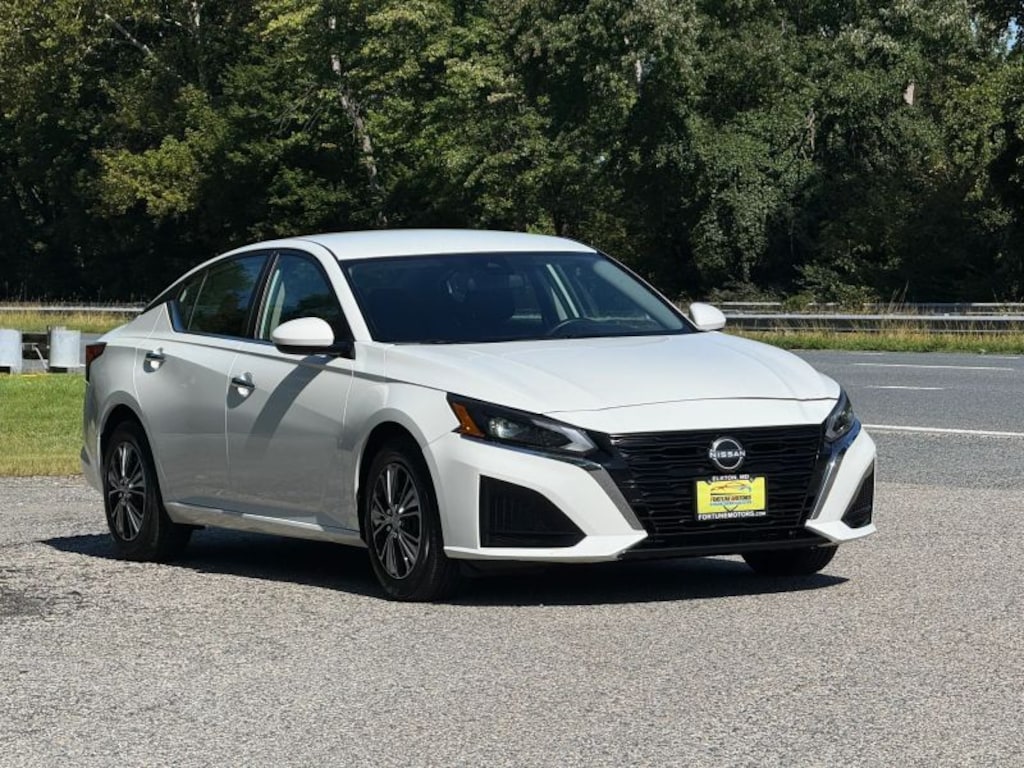 Used 2023 Nissan Altima 2.5 S Sedan 4D Sedan
