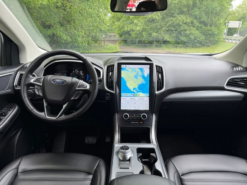 2021 Ford Edge SEL - Photo 19