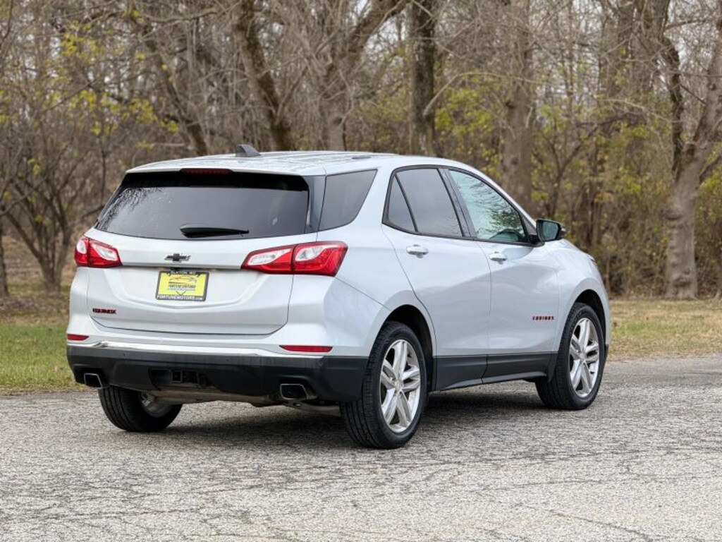 Used 2018 Chevrolet Equinox LT Sport Utility 4D SUV