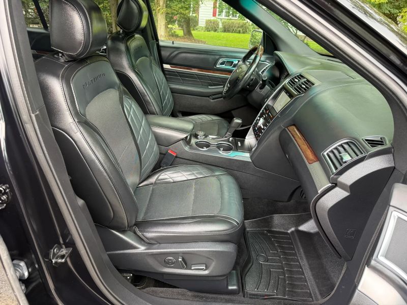 2017 Ford Explorer Platinum - Photo 19