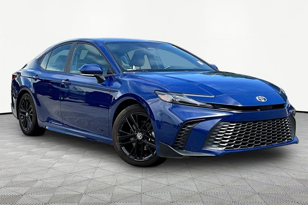 Used 2025 Toyota Camry SE Sedan