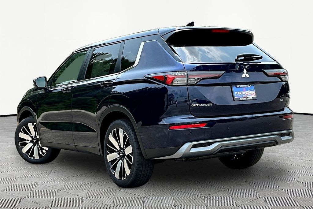 New 2026 Mitsubishi Outlander SE SUV