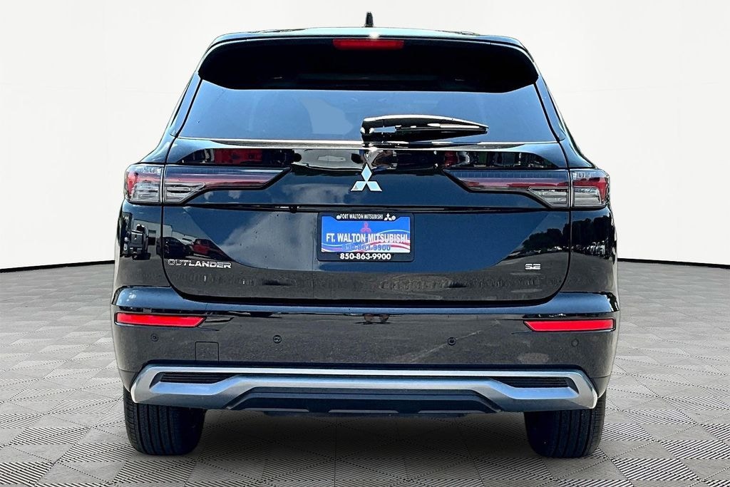 New 2026 Mitsubishi Outlander SE SUV