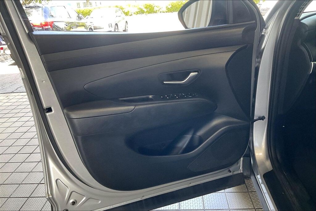 Used 2025 Hyundai Tucson SE SUV