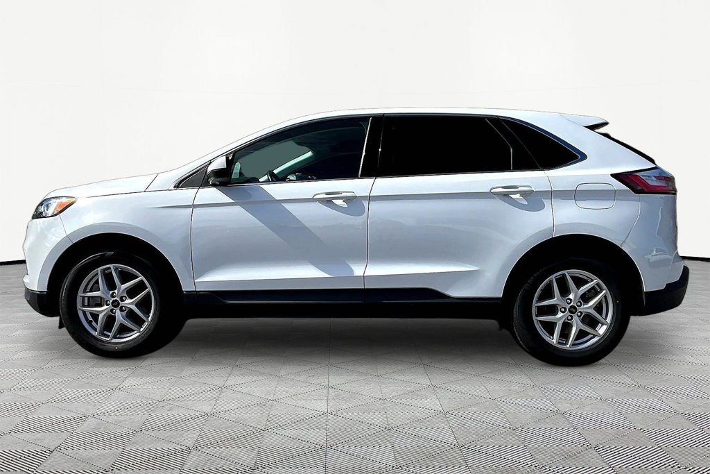Used 2024 Ford Edge SEL SUV