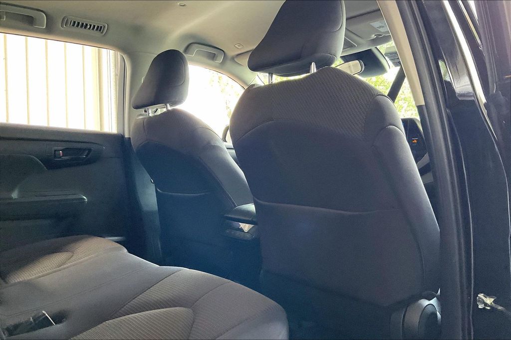 2025 Toyota Highlander 21