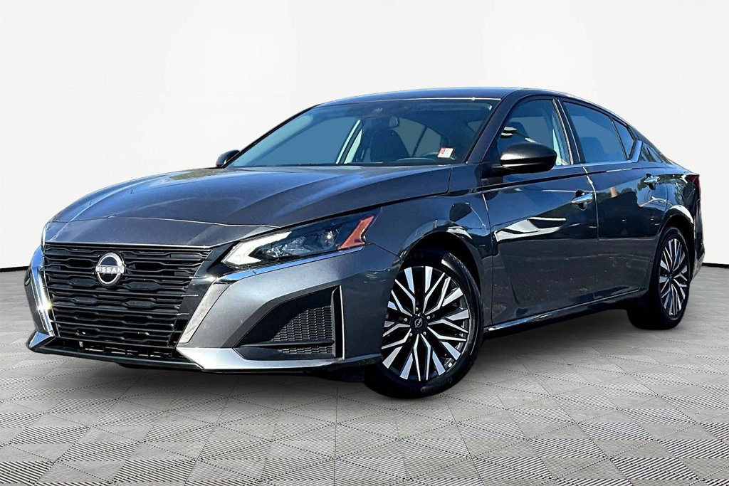 2025 Nissan Altima