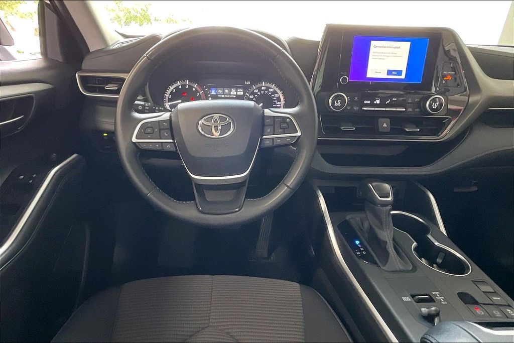2025 Toyota Highlander 5