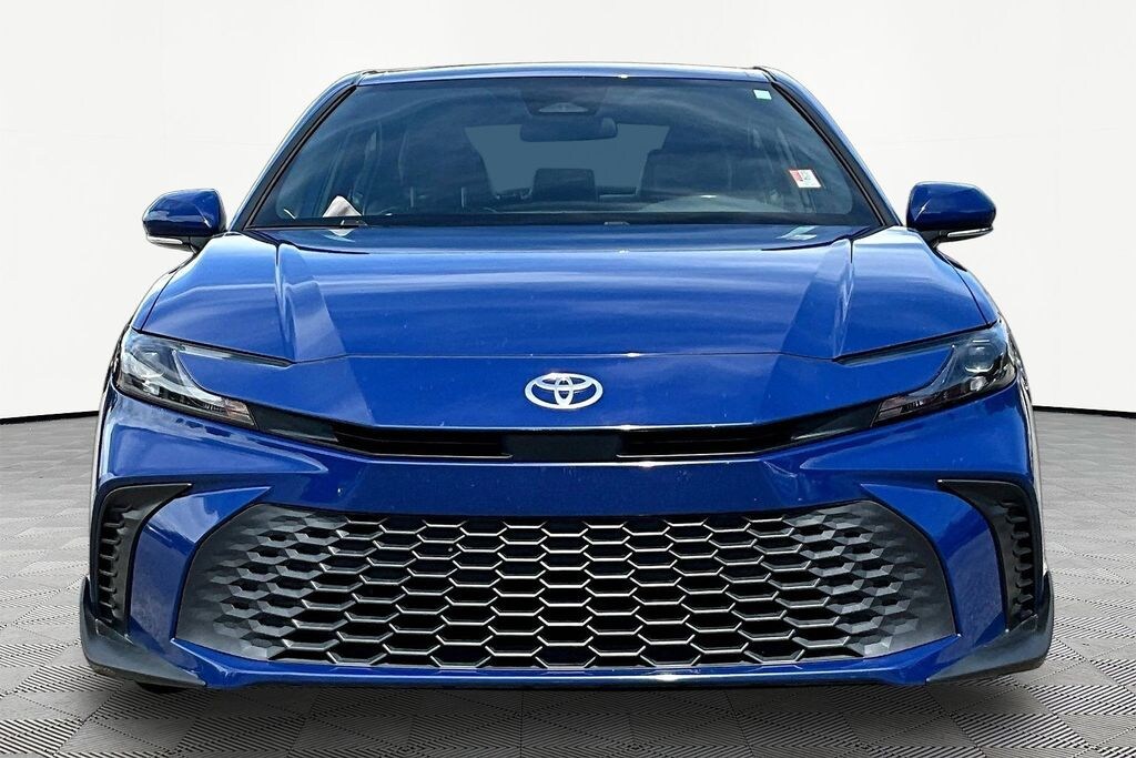 Used 2025 Toyota Camry SE Sedan