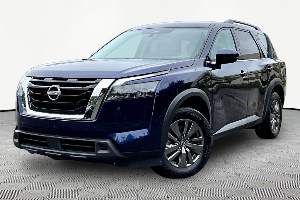 Used 2025 Nissan Pathfinder SV SUV