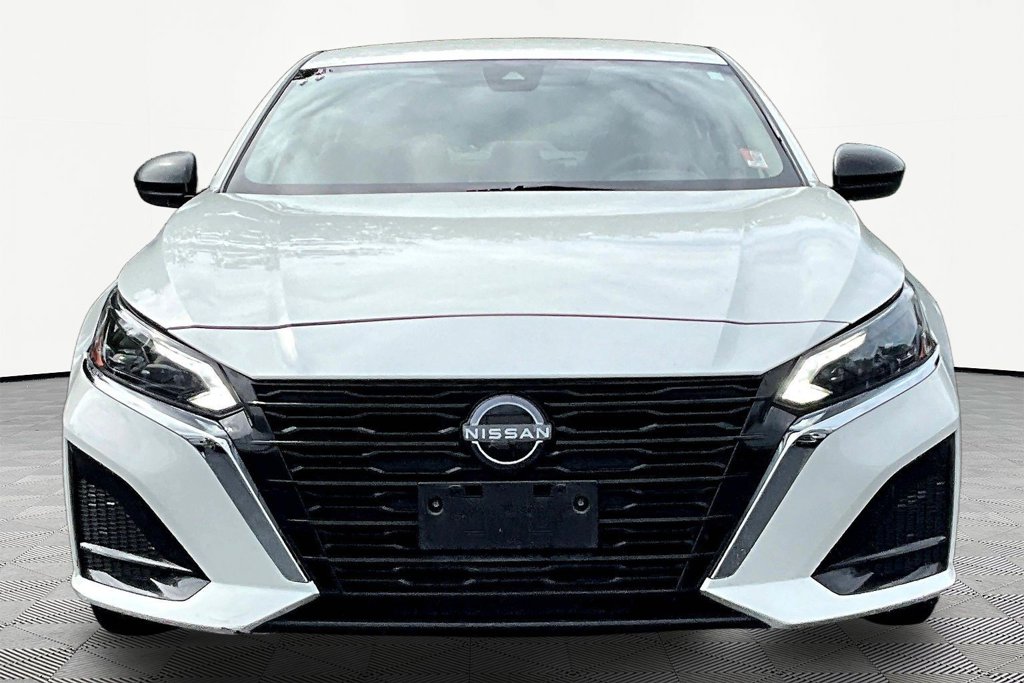 Used 2025 Nissan Altima SV Sedan