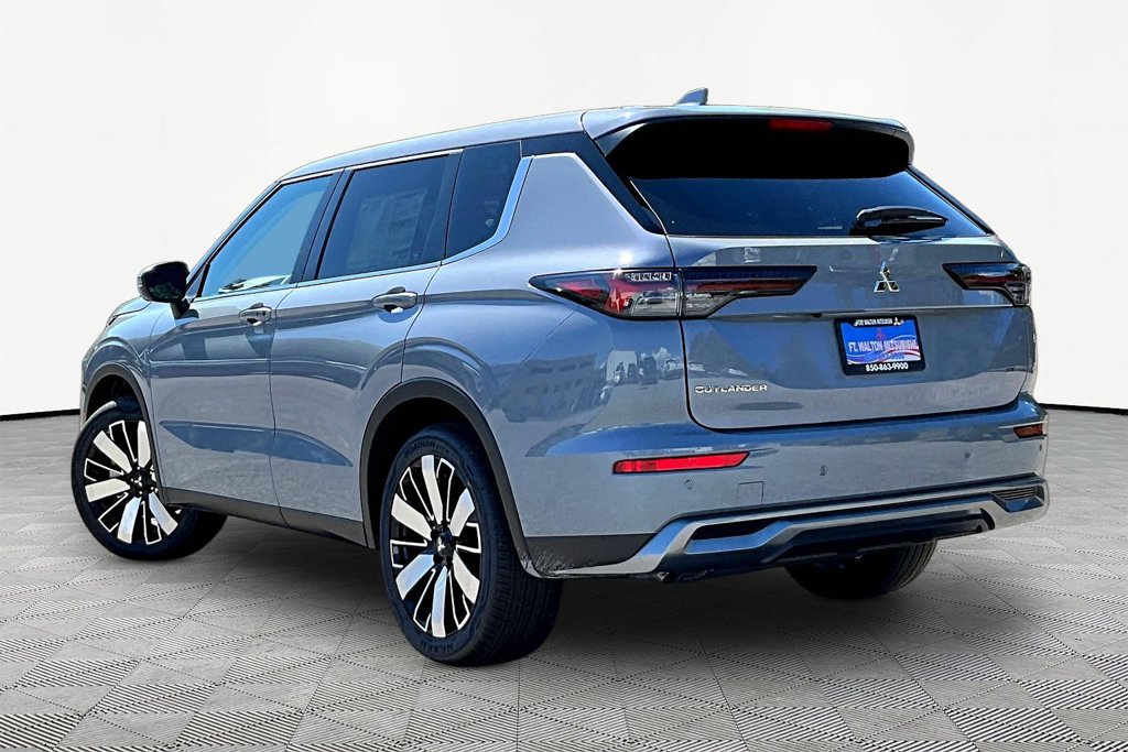 New 2026 Mitsubishi Outlander SE SUV