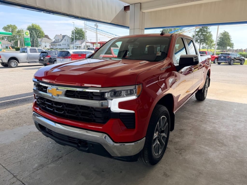 New 2026 Chevrolet Silverado 1500 LT w/1LT Truck Crew Cab