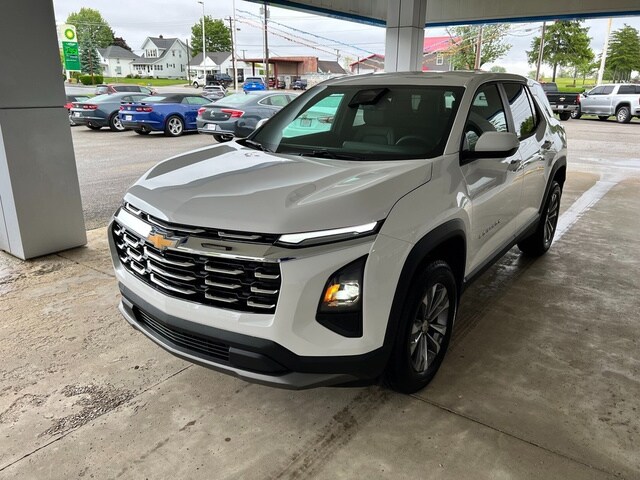 2026 Chevrolet Equinox LT photo 2