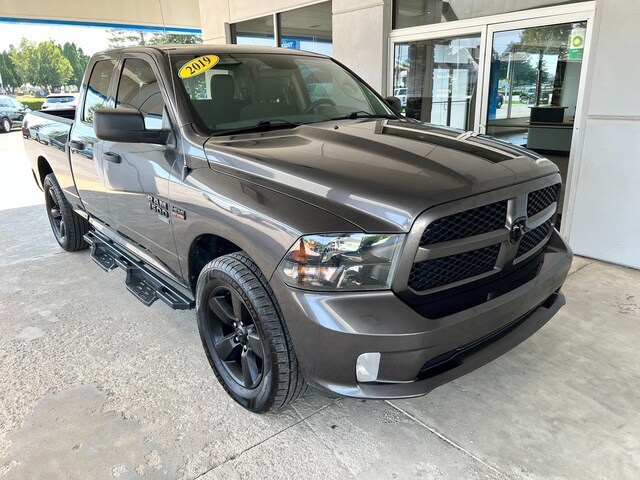 2019 Ram 1500 Classic Express photo 3