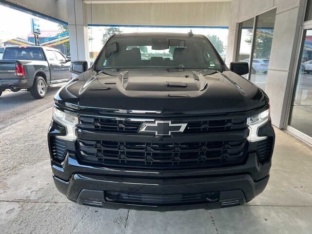 2026 Chevrolet Silverado 1500 RST photo 3