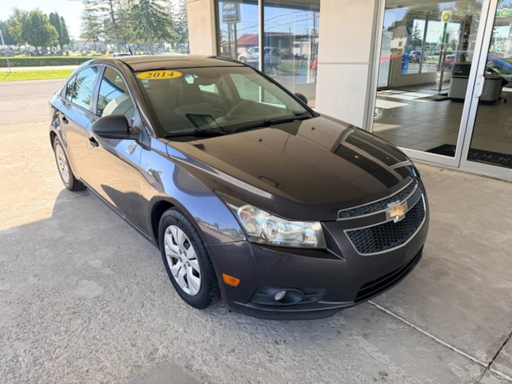 Used 2014 Chevrolet Cruze LS Auto Sedan
