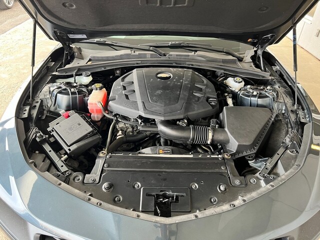 2023 Chevrolet Camaro 1LT photo 3