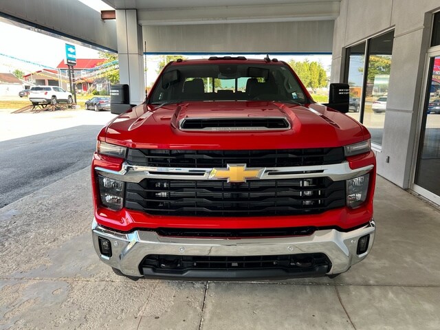 2026 Chevrolet Silverado 3500HD LT photo 3
