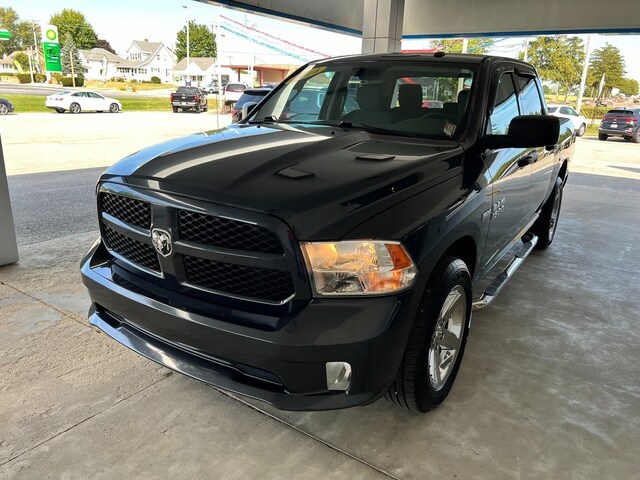 2014 Ram 1500 Tradesman Express photo 2