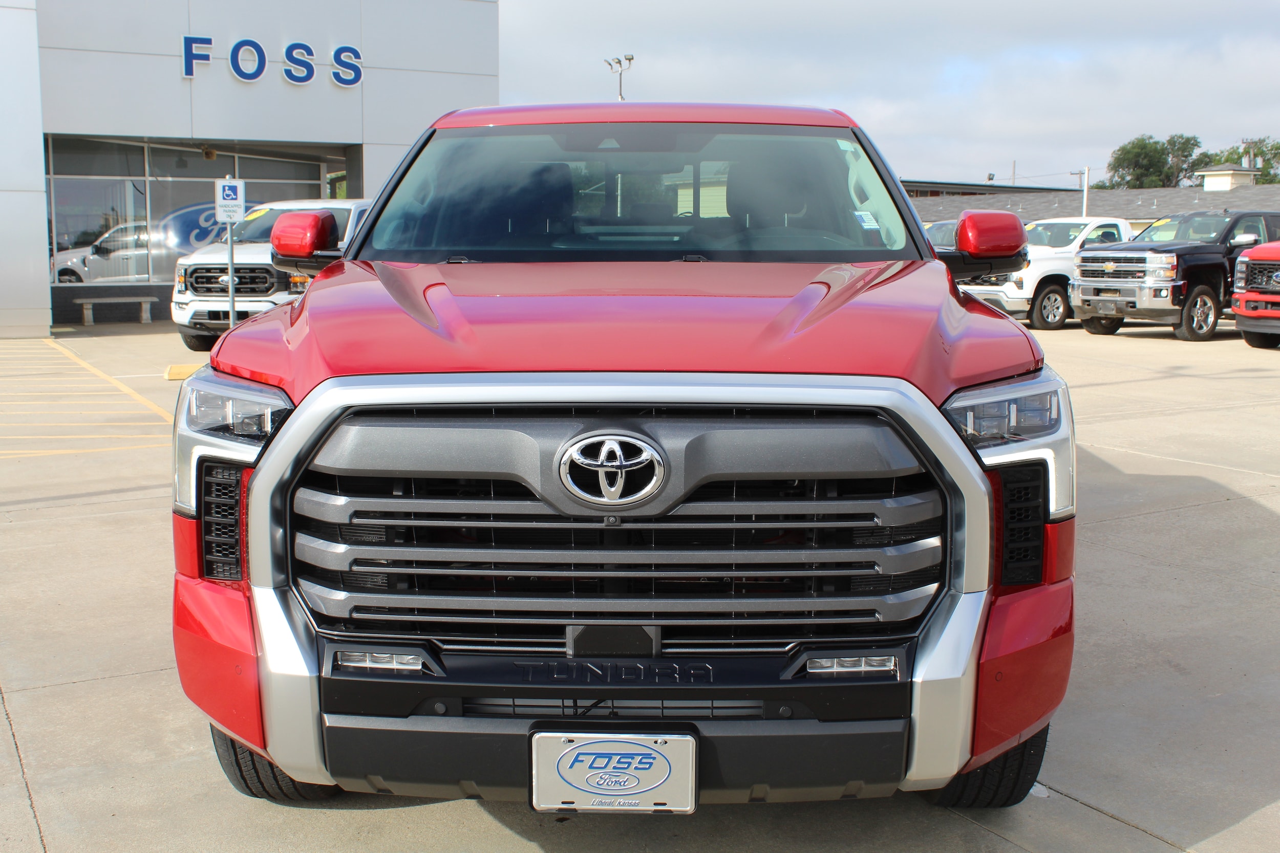 Used 2022 Toyota Tundra Limited with VIN 5TFJA5DA9NX011501 for sale in Liberal, KS