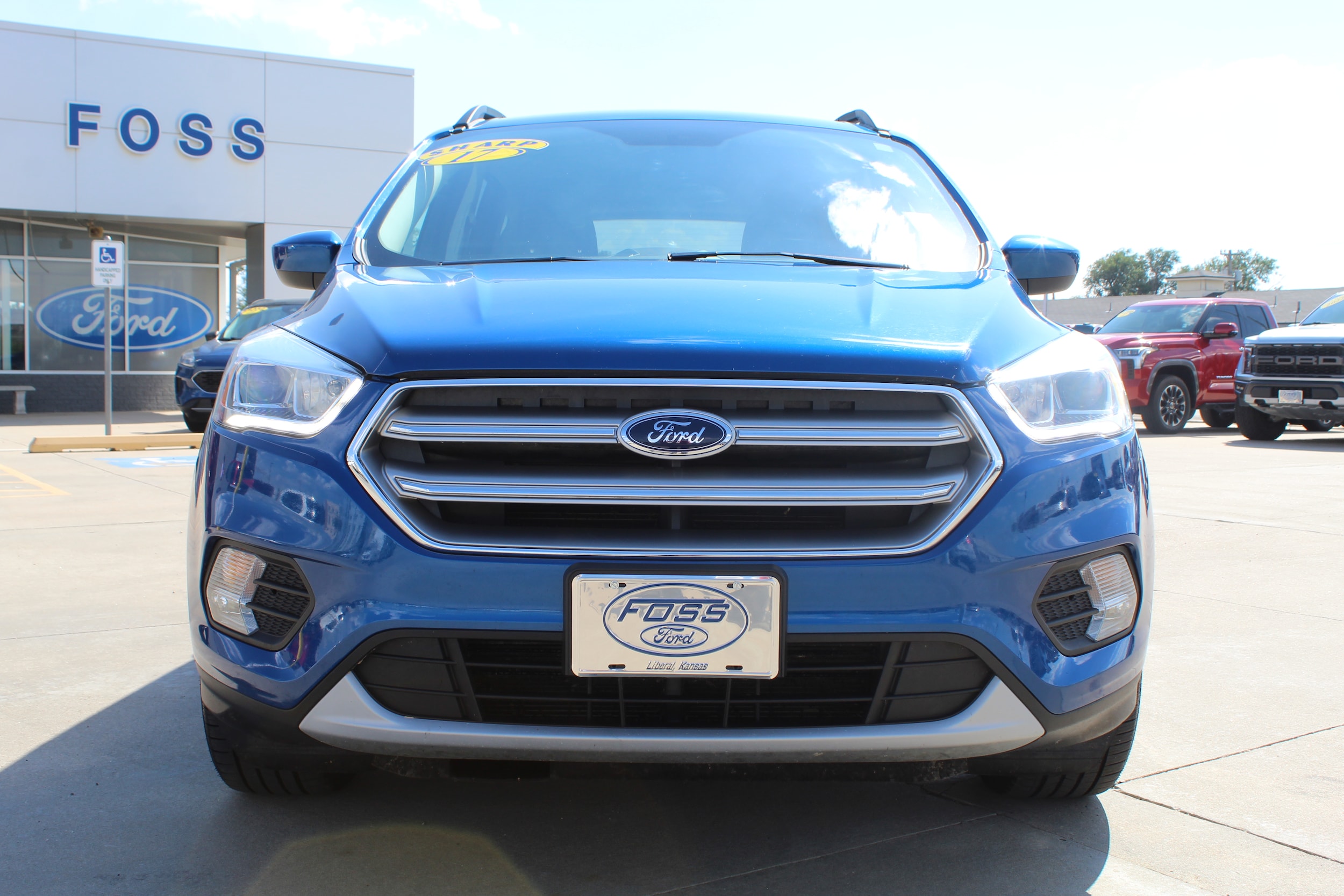 Used 2017 Ford Escape SE with VIN 1FMCU9GD1HUC95267 for sale in Liberal, KS