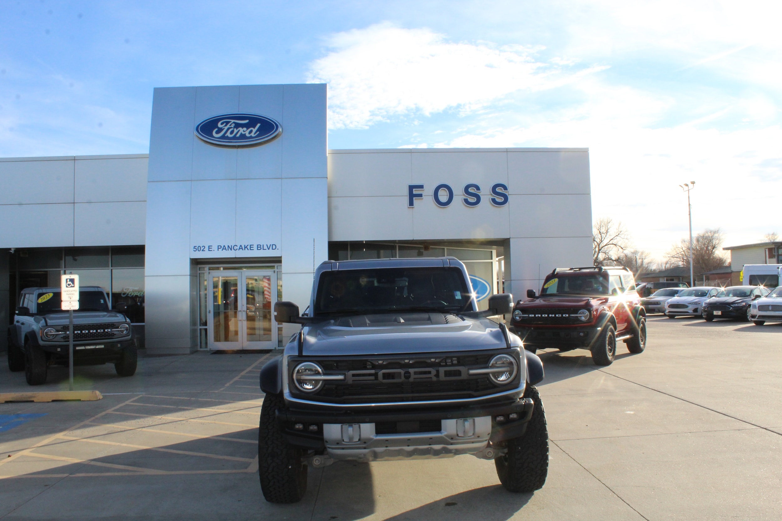 Used 2022 Ford Bronco 4-Door Raptor with VIN 1FMEE5JR6NLA49982 for sale in Liberal, KS