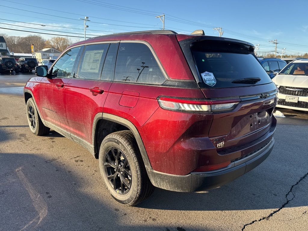 New 2026 Jeep Grand Cherokee LAREDO ALTITUDE 4X4 Sport Utility
