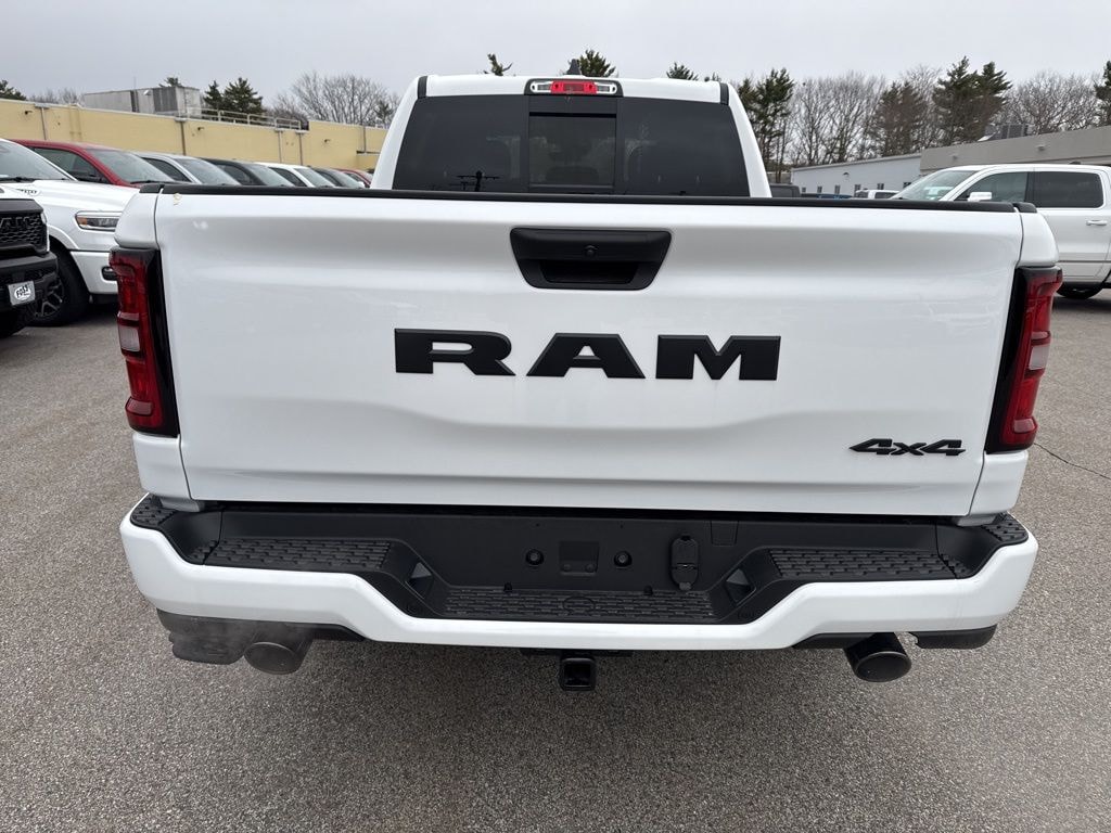 New 2026 Ram 1500 EXPRESS CREW CAB 4X4 6'4 BOX Pickup