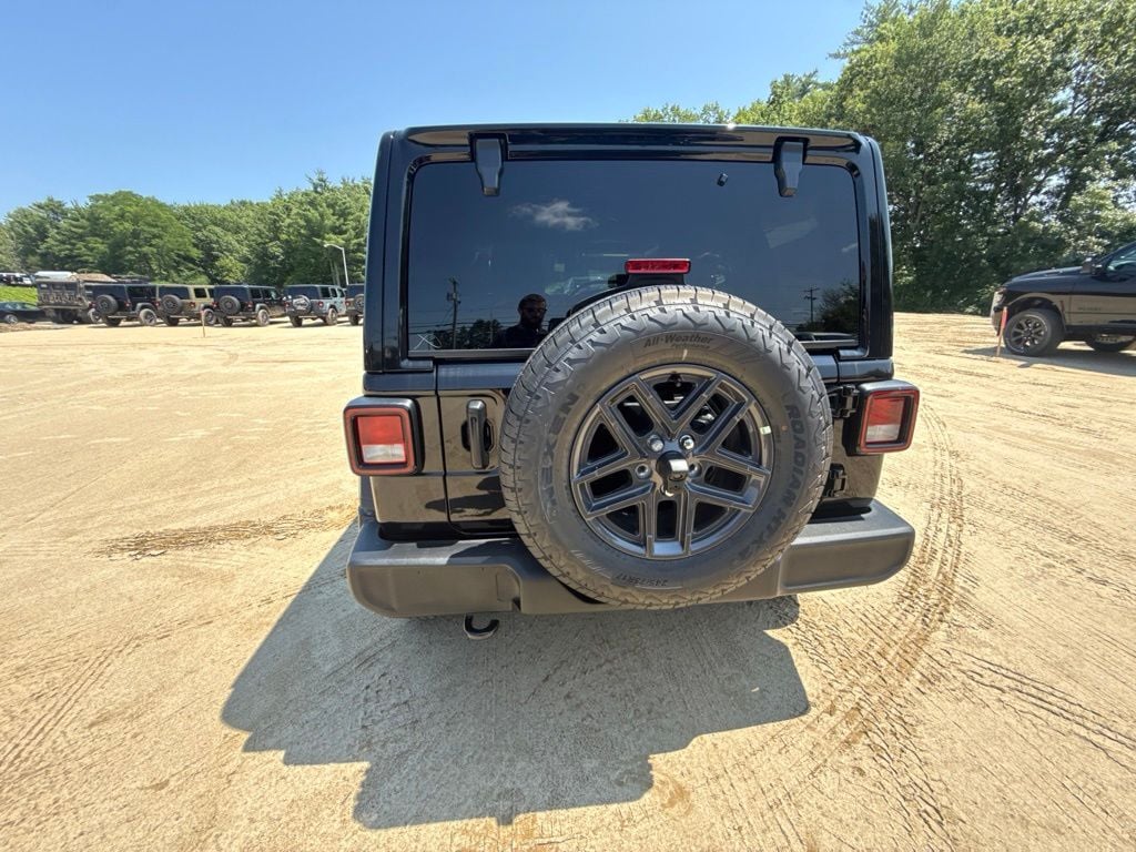 New 2026 Jeep Wrangler 4-DOOR SPORT S Sport Utility
