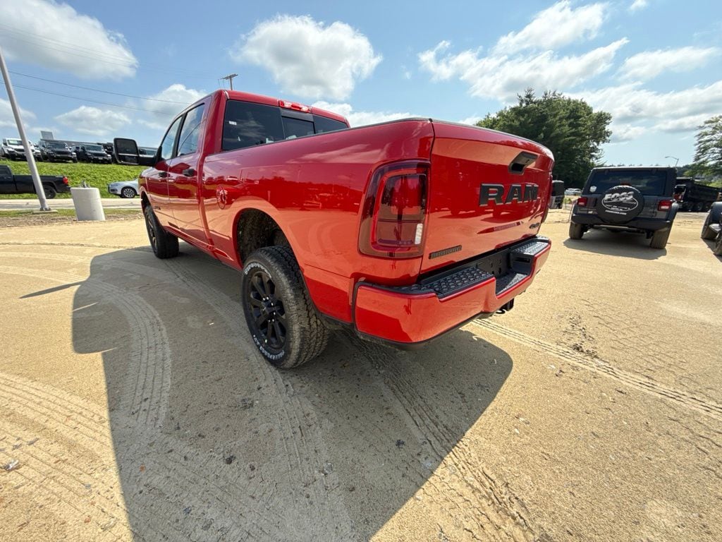 New 2026 Ram 2500 BIG HORN CREW CAB 4X4 6'4 BOX Pickup